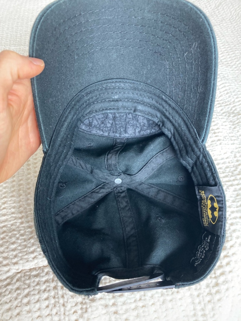 Batman Black Baseball Cap with leather Yellow Logo one size fits most - Picture 6 of 9